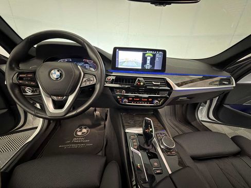 Certified 2023 BMW 530i xDrive w/ Premium Package AWD/4WD image 15