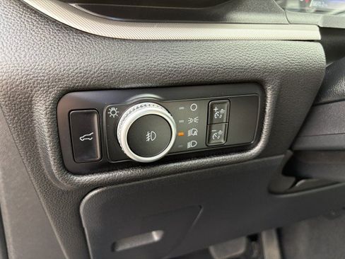 Used 2023 Ford Explorer XLT w/ Equipment Group 202A AWD/4WD image 14
