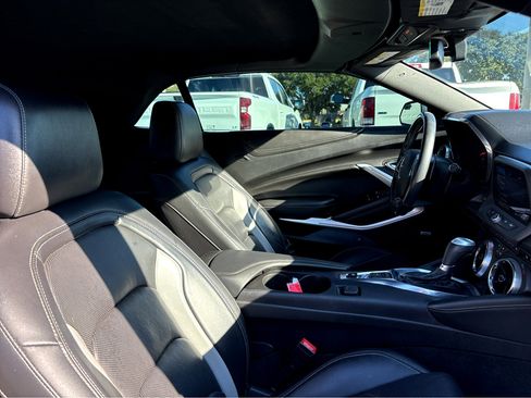 Used 2019 Chevrolet Camaro LT image 10