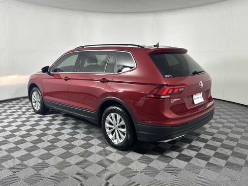 Used 2019 Volkswagen Tiguan SE w/ Panoramic Sunroof Package FWD image 5