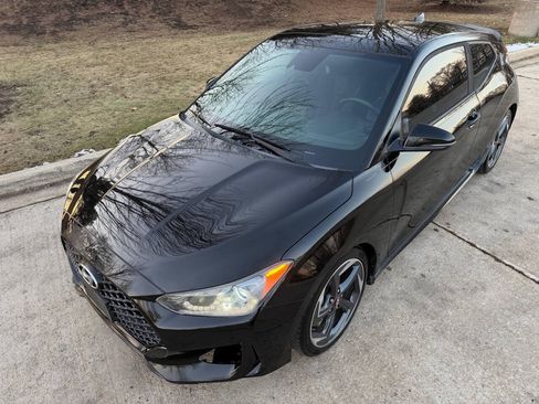 Used 2020 Hyundai Veloster Turbo FWD image 3