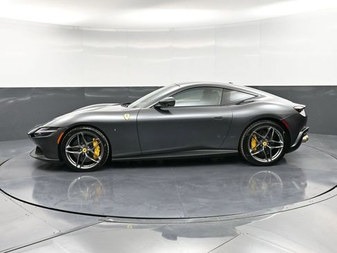 Used 2022 Ferrari Roma image 2