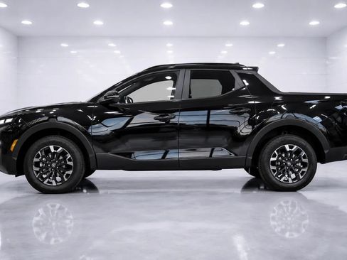 Used 2025 Hyundai Santa Cruz SEL AWD/4WD image 2