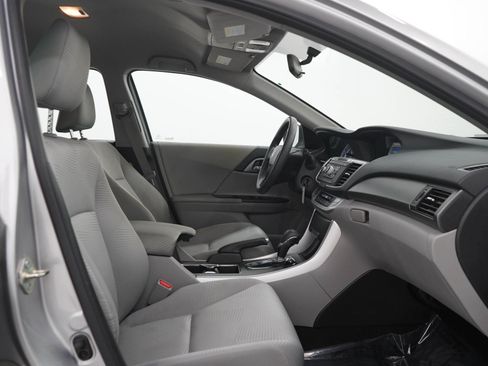 Used 2015 Honda Accord LX image 11