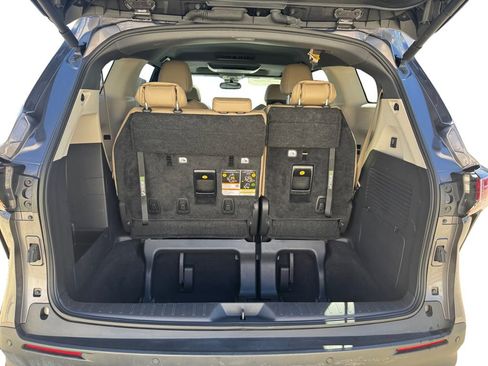 Certified 2023 Toyota Sienna XLE w/ XLE Plus Package image 34