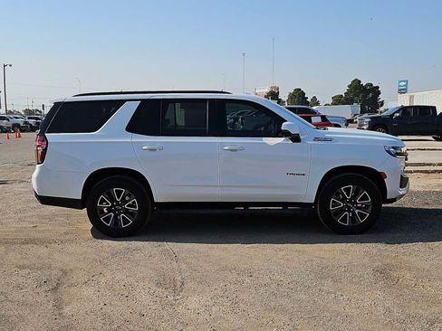 Used 2024 Chevrolet Tahoe Z71 w/ Luxury Package AWD/4WD image 9