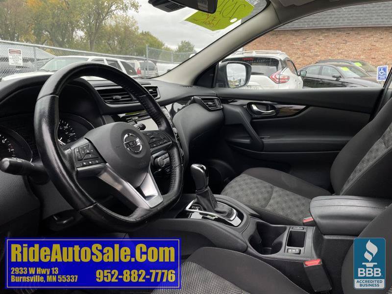 Used 2020 Nissan Rogue Sport SV w/ All-Weather Package AWD/4WD image 10