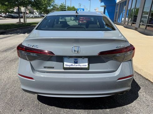 Used 2025 Honda Civic Sport image 11