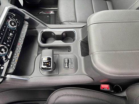 Used 2025 GMC Sierra 1500 Denali w/ Denali Reserve Package image 19