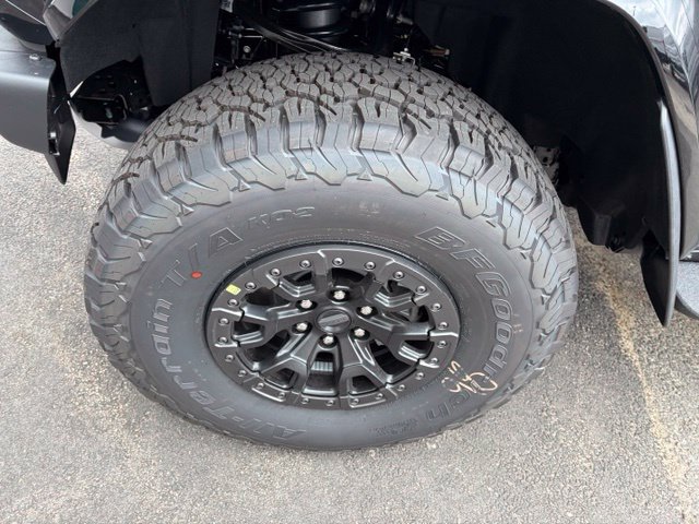 New 2026 Ford Bronco Raptor w/ Interior Carbon Fiber Pack AWD/4WD image 9