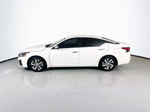 Certified 2024 Nissan Altima 2.5 S image 6