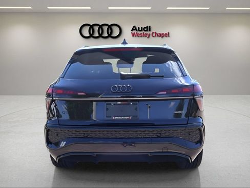 New 2026 Audi Q3 quattro 2.0T w/ Technology Package AWD/4WD image 4