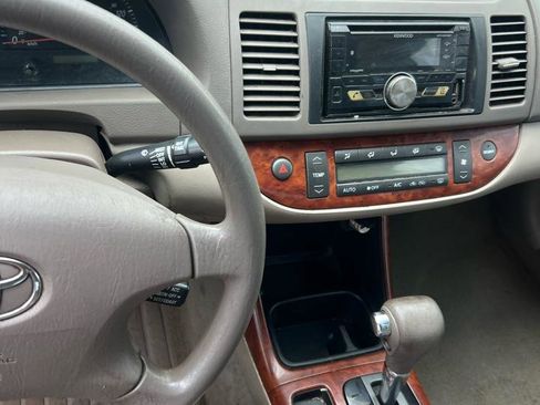 Used 2003 Toyota Camry SE FWD image 8