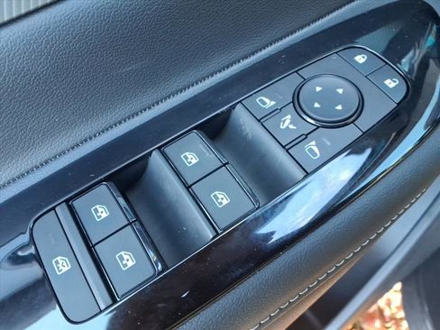 New 2026 Nissan Murano Platinum image 17