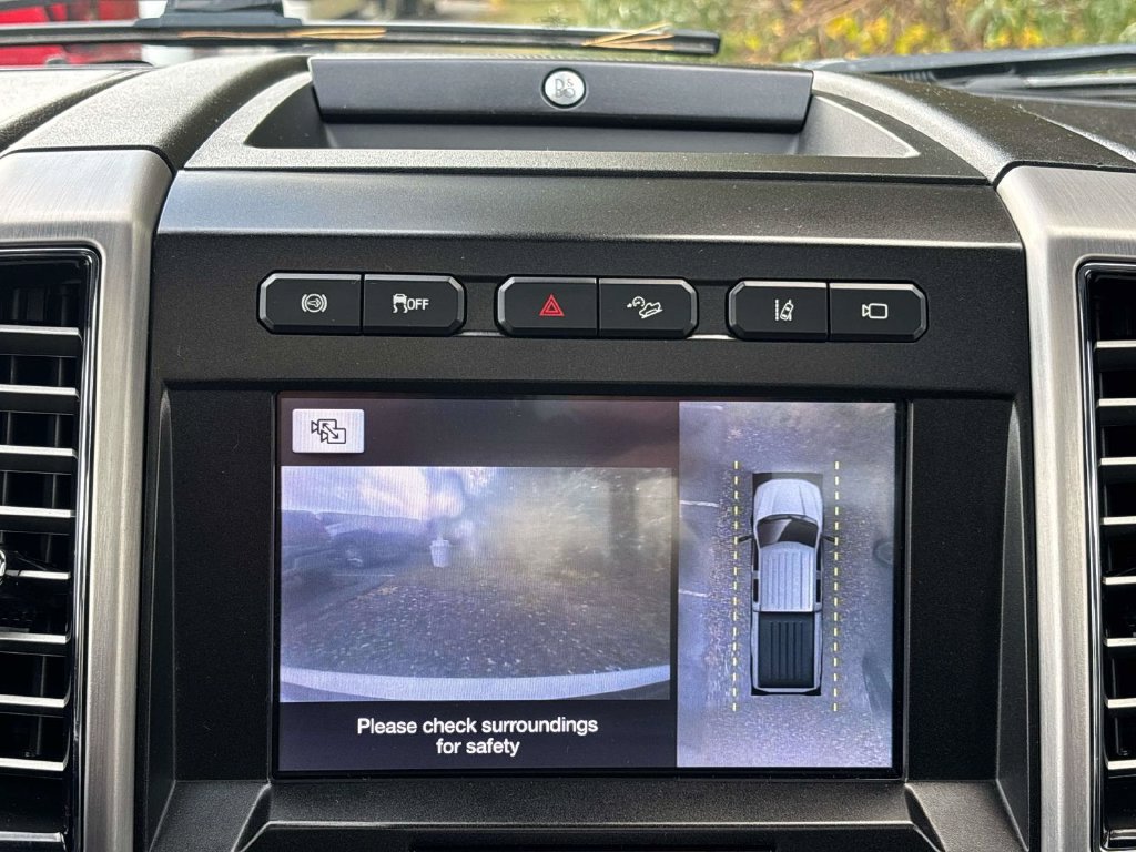 Used 2019 Ford F350 Platinum w/ Platinum Ultimate Package AWD/4WD image 27