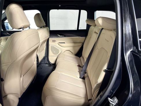 Certified 2024 Jeep Grand Cherokee Limited 4xe w/ Luxury Tech Group II AWD/4WD image 22