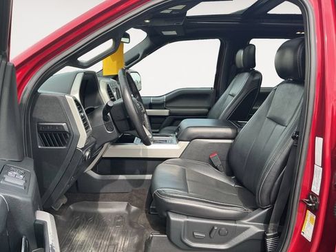 Used 2019 Ford F150 Lariat w/ Equipment Group 502A Luxury AWD/4WD image 11