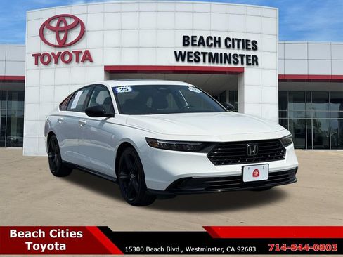 Used 2025 Honda Accord Sport image 2
