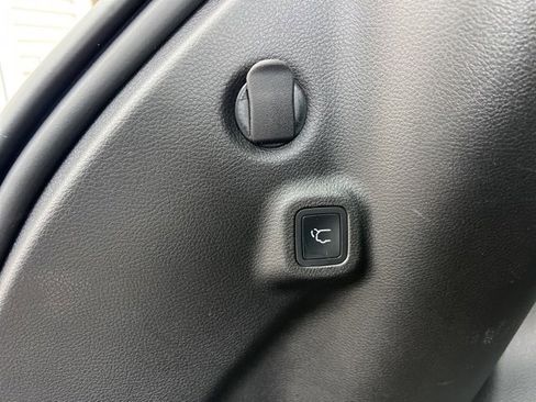 Used 2022 Jeep Compass Latitude w/ Convenience Group image 15