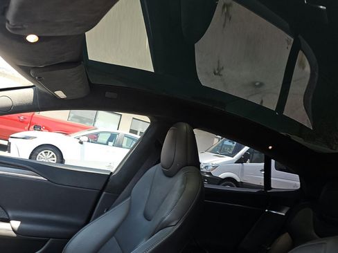 Used 2022 Tesla Model S Plaid AWD/4WD image 12