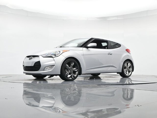 Used 2017 Hyundai Veloster Value Edition FWD image 39