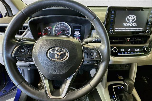 Used 2022 Toyota Corolla Cross LE AWD/4WD image 11