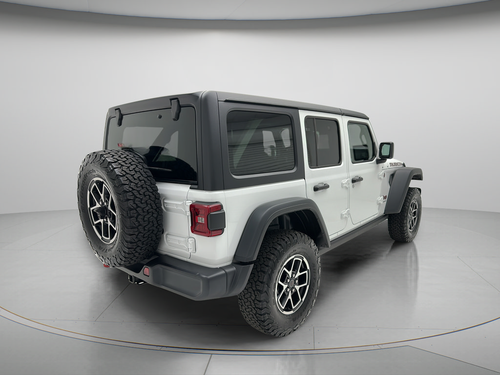 Used 2026 Jeep Wrangler Unlimited Rubicon AWD/4WD image 3
