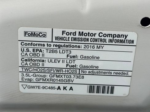 Used 2016 Ford Explorer XLT AWD/4WD image 39