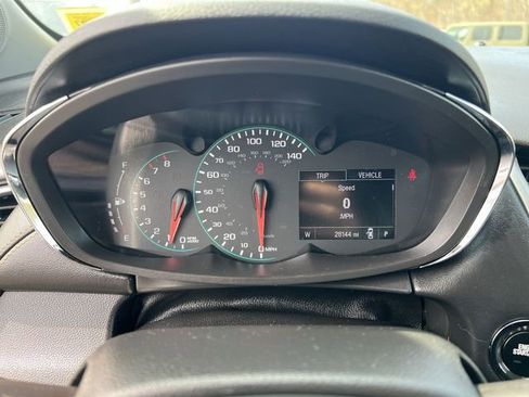 Used 2019 Chevrolet Trax LT w/ LT Convenience Package FWD image 23