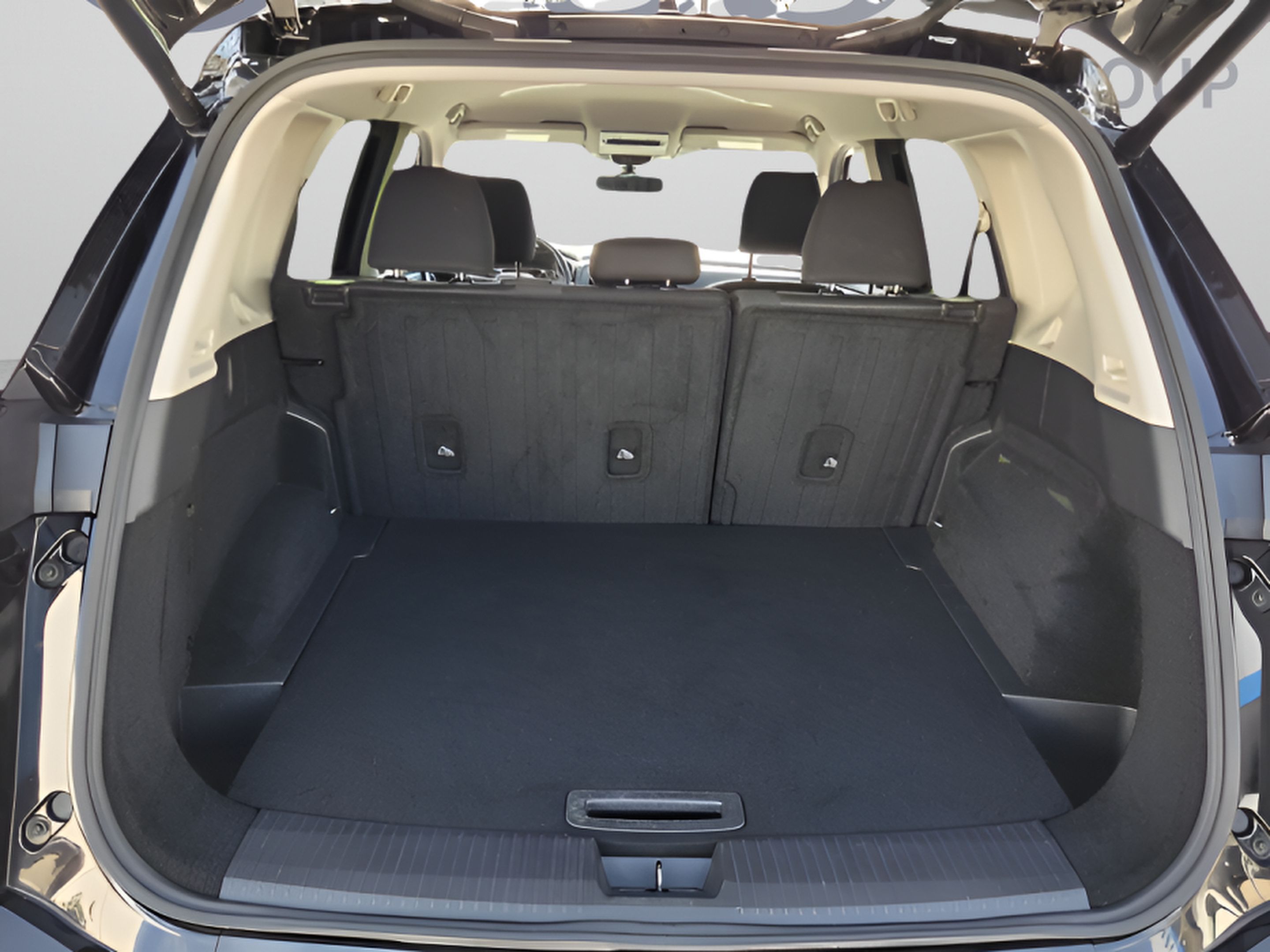 Used 2025 Nissan Rogue SV AWD/4WD image 13