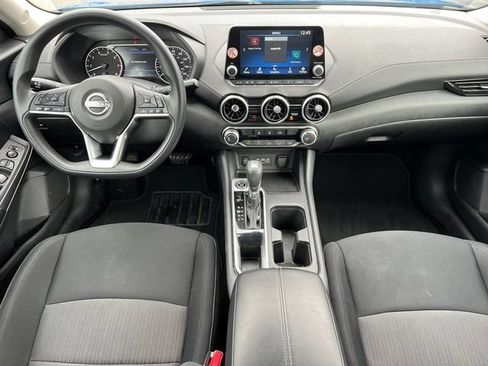 Used 2024 Nissan Sentra SV FWD image 2