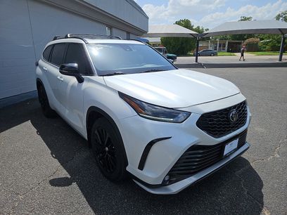 Used 2023 Toyota Highlander XSE