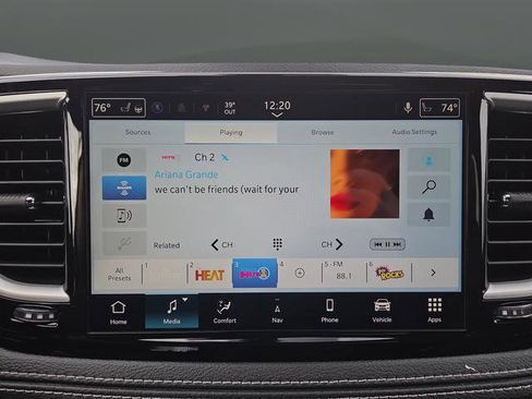 New 2026 Chrysler Pacifica Select image 20