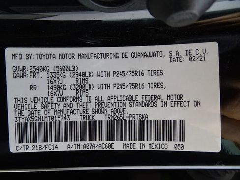 Used 2021 Toyota Tacoma SR5 RWD image 19