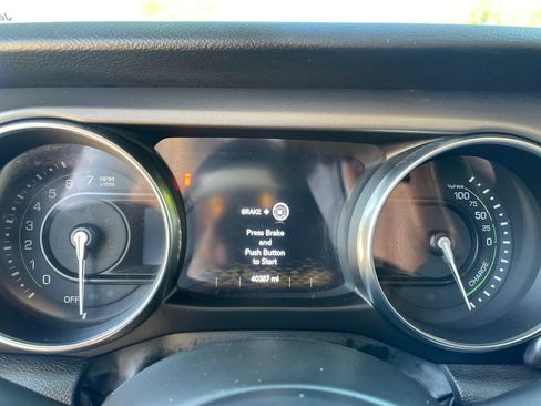 Used 2023 Jeep Wrangler Unlimited w/ Cold Weather Group AWD/4WD image 17