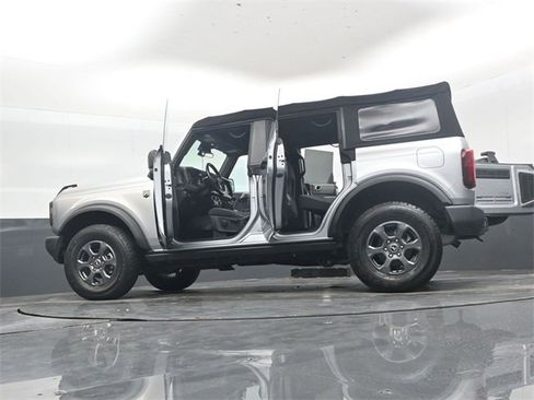 Used 2022 Ford Bronco Big Bend image 52