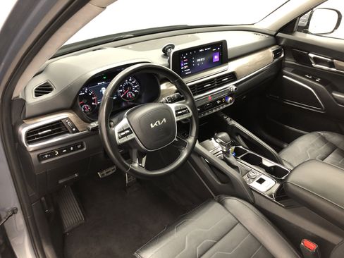 Certified 2022 Kia Telluride SX w/ SX Prestige Package AWD/4WD image 16
