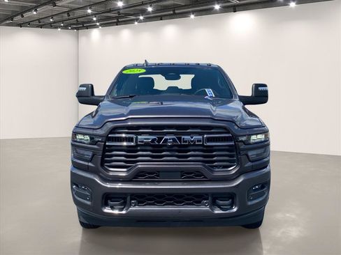 Used 2025 RAM 3500 Big Horn AWD/4WD image 2