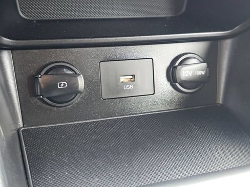 Used 2023 Hyundai Kona SE AWD/4WD image 31