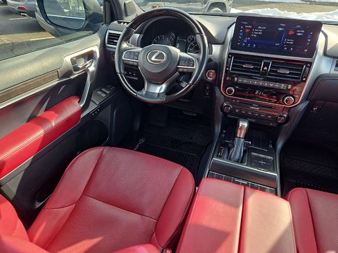 Used 2023 Lexus GX 460 Premium w/ Premium Plus Package image 15