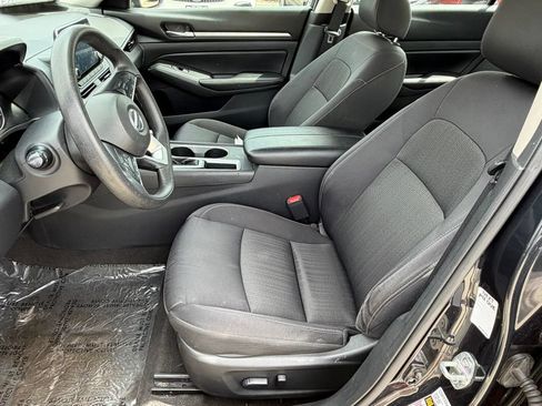 Used 2022 Nissan Altima 2.5 SV FWD image 19