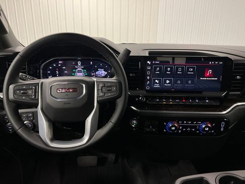 New 2026 GMC Sierra 1500 SLE AWD/4WD image 19