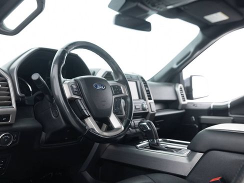 Used 2018 Ford F150 Platinum w/ Equipment Group 701A Luxury AWD/4WD image 30