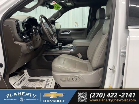 Used 2023 Chevrolet Silverado 1500 LTZ w/ LTZ Premium Package image 9