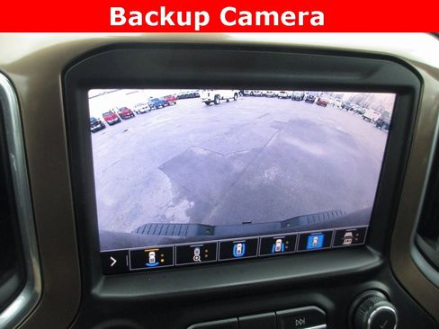 Used 2020 Chevrolet Silverado 2500 High Country w/ Technology Package image 17