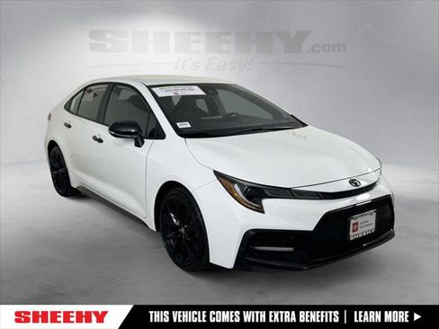Certified 2022 Toyota Corolla SE image 1