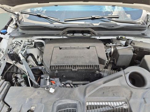 Certified 2025 Honda Pilot Sport image 21