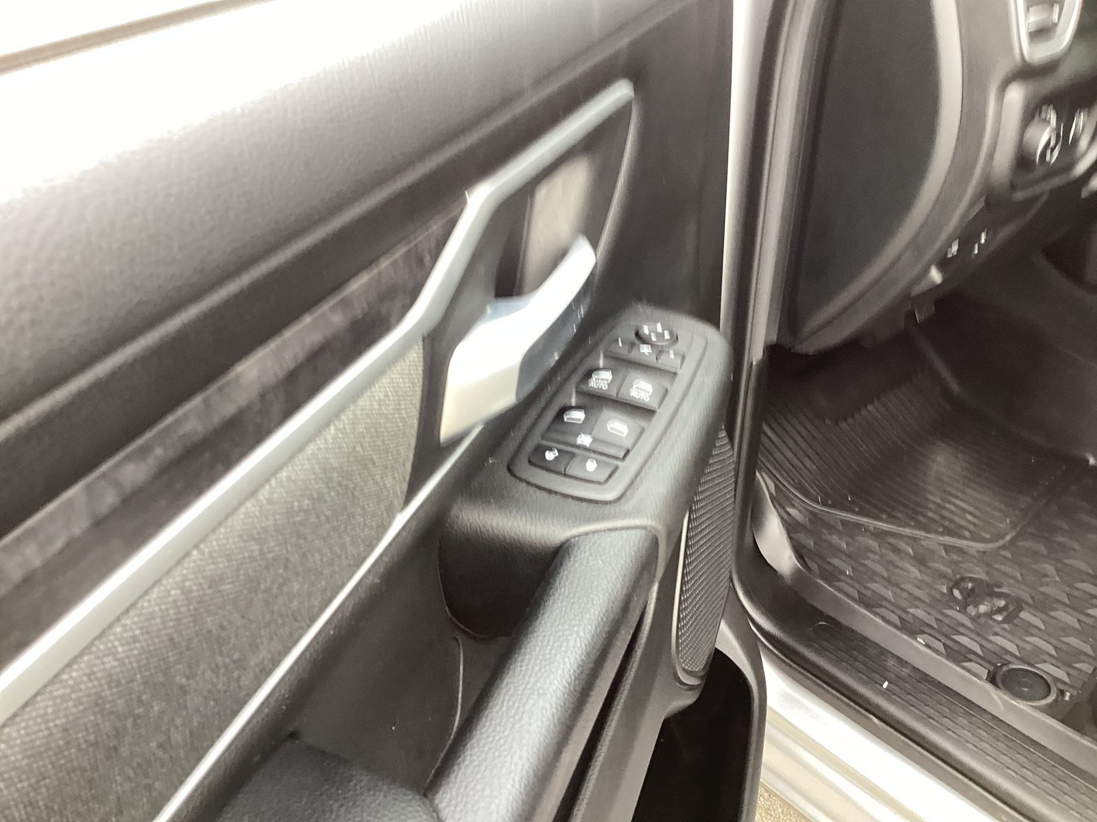 Used 2022 RAM 1500 Big Horn AWD/4WD image 11