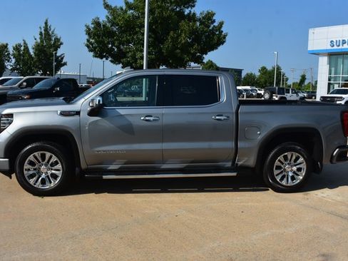 Used 2023 GMC Sierra 1500 Denali w/ Technology Package AWD/4WD image 9