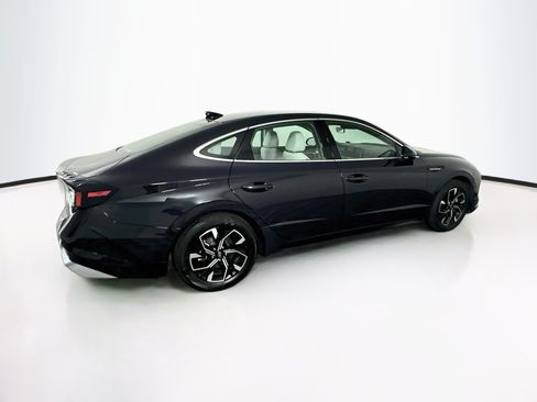 Used 2025 Hyundai Sonata SEL FWD image 10